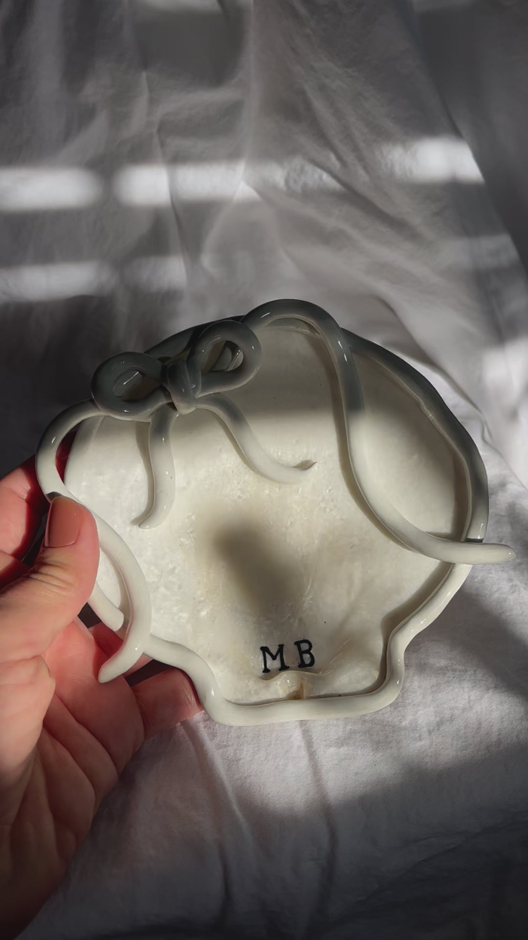 White Bow Scallop Dish with optional inscription